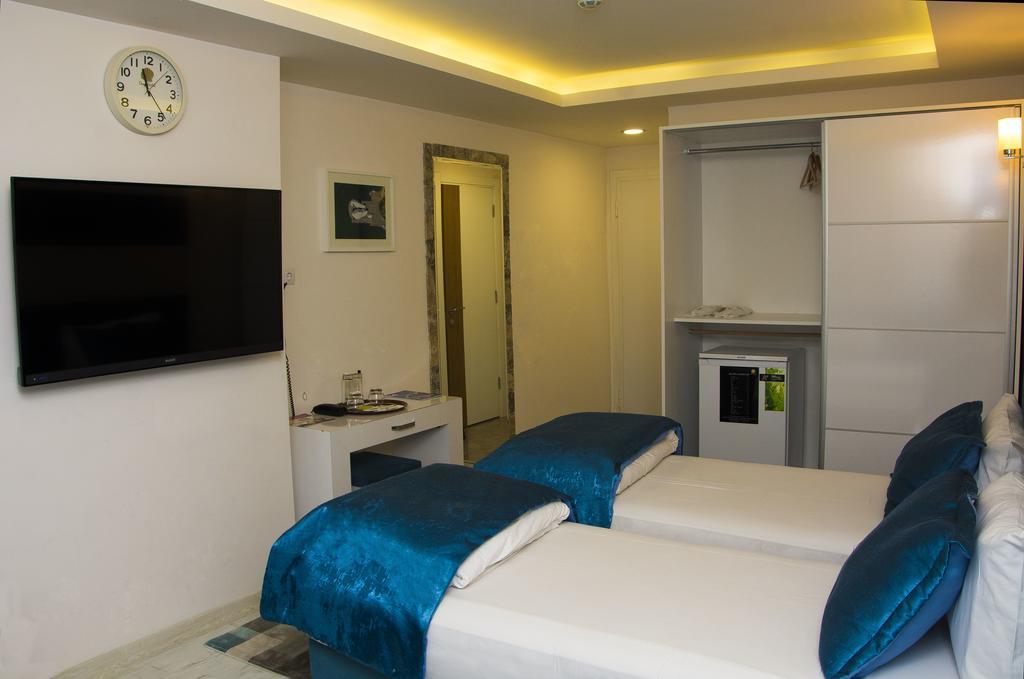 Deep Hotel Истанбул Екстериор снимка