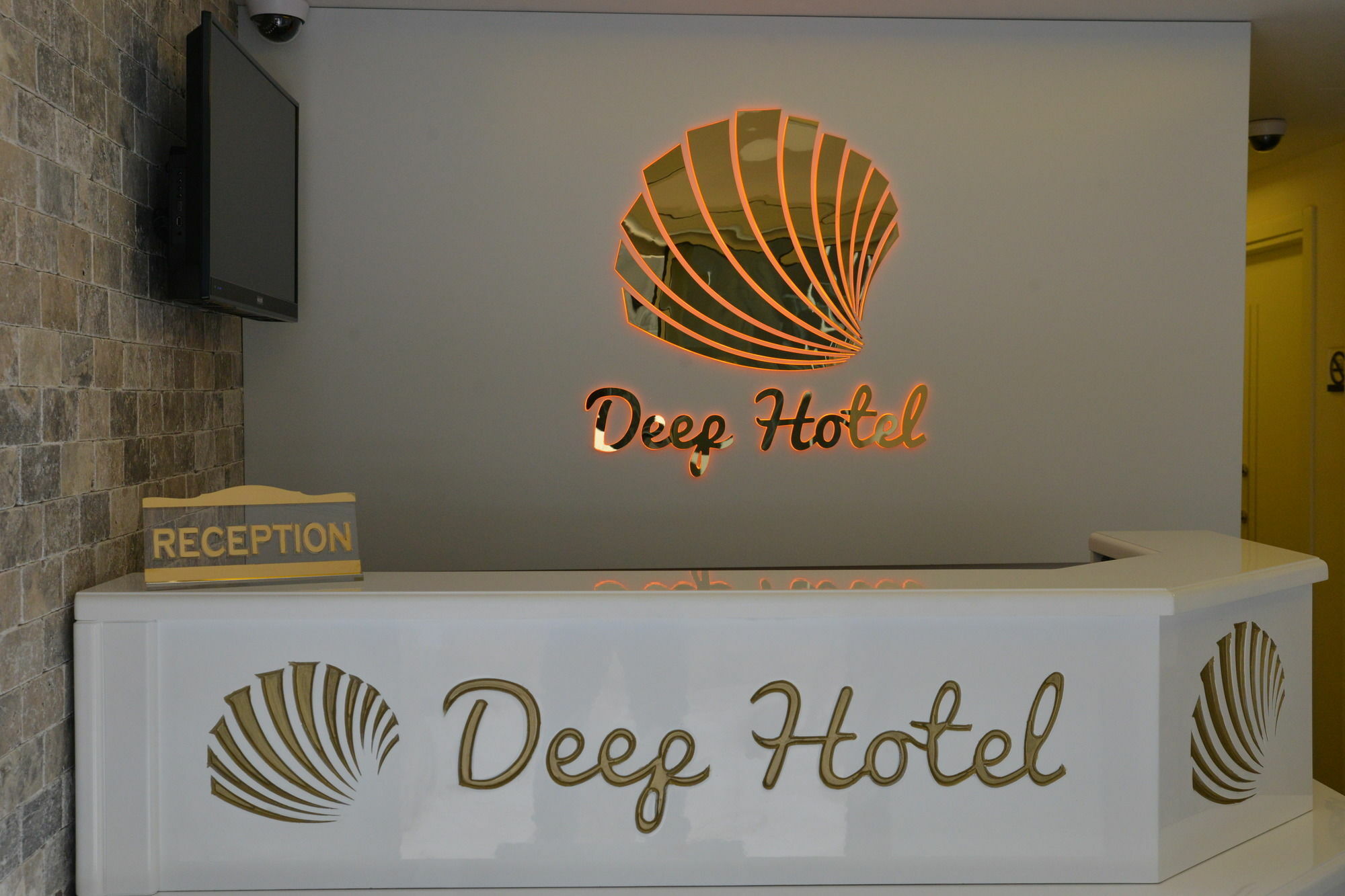 Deep Hotel Истанбул Екстериор снимка