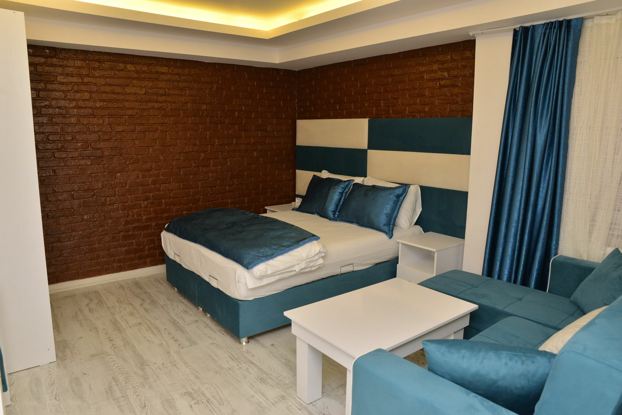 Deep Hotel Истанбул Екстериор снимка